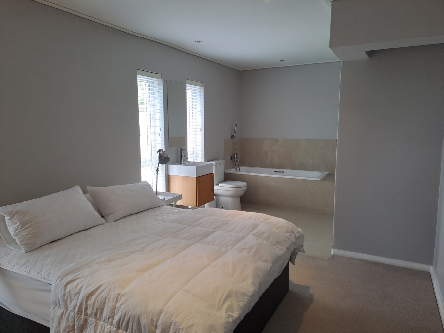 To Let 2 Bedroom Property for Rent in Summerstrand Eastern Cape